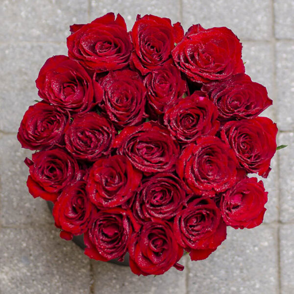 Passionate Red Rose Bouquet Straight at Your Doorstep